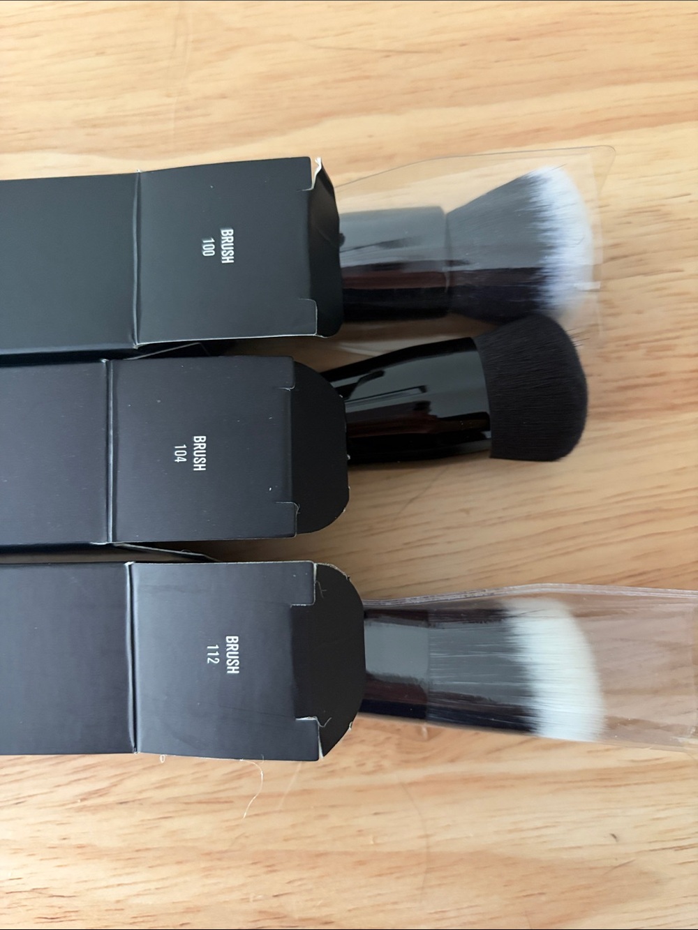 3 NEW IL MAKIAGE Makeup Brushes